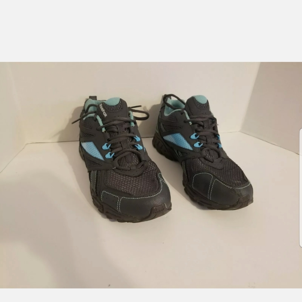 Women's Reebok's Size 10! - Picture 12 of 12